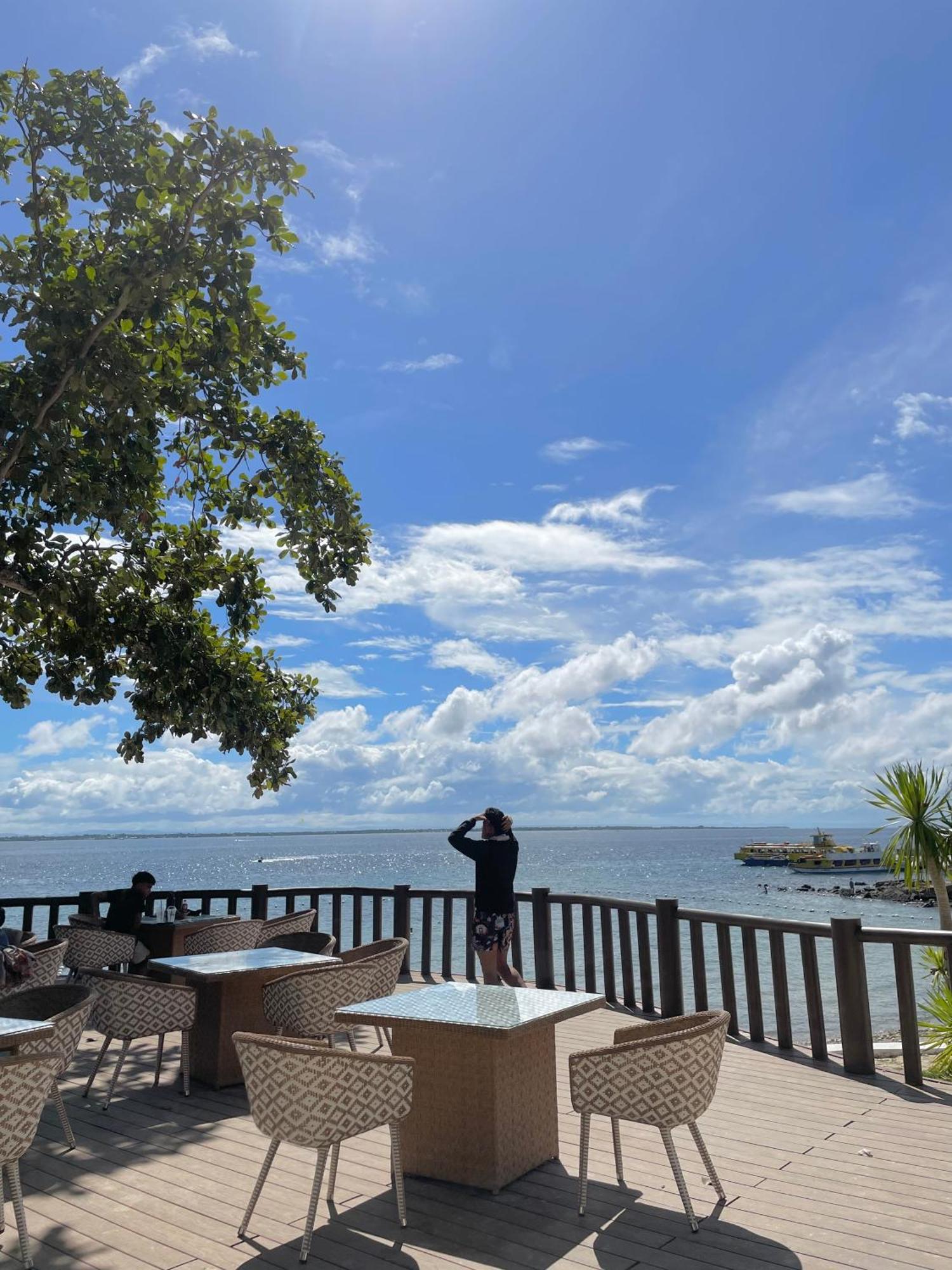 The Beach Suite At The Mactan Newtown Мактан Экстерьер фото