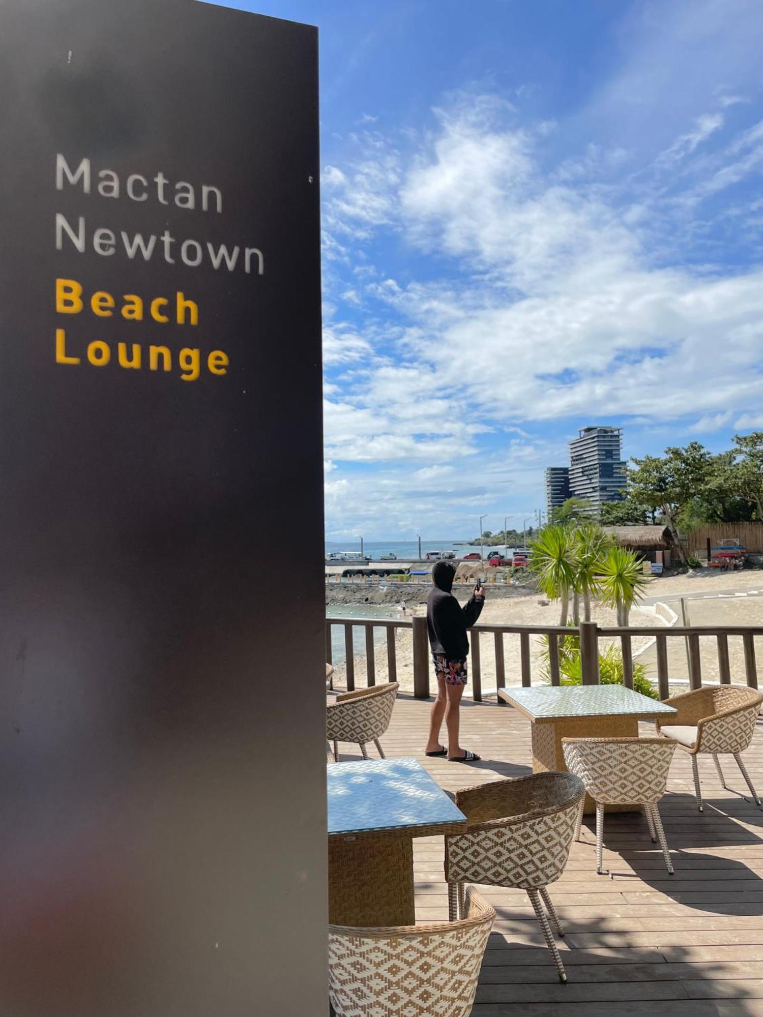 The Beach Suite At The Mactan Newtown Мактан Экстерьер фото
